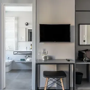 Mathis Hotel