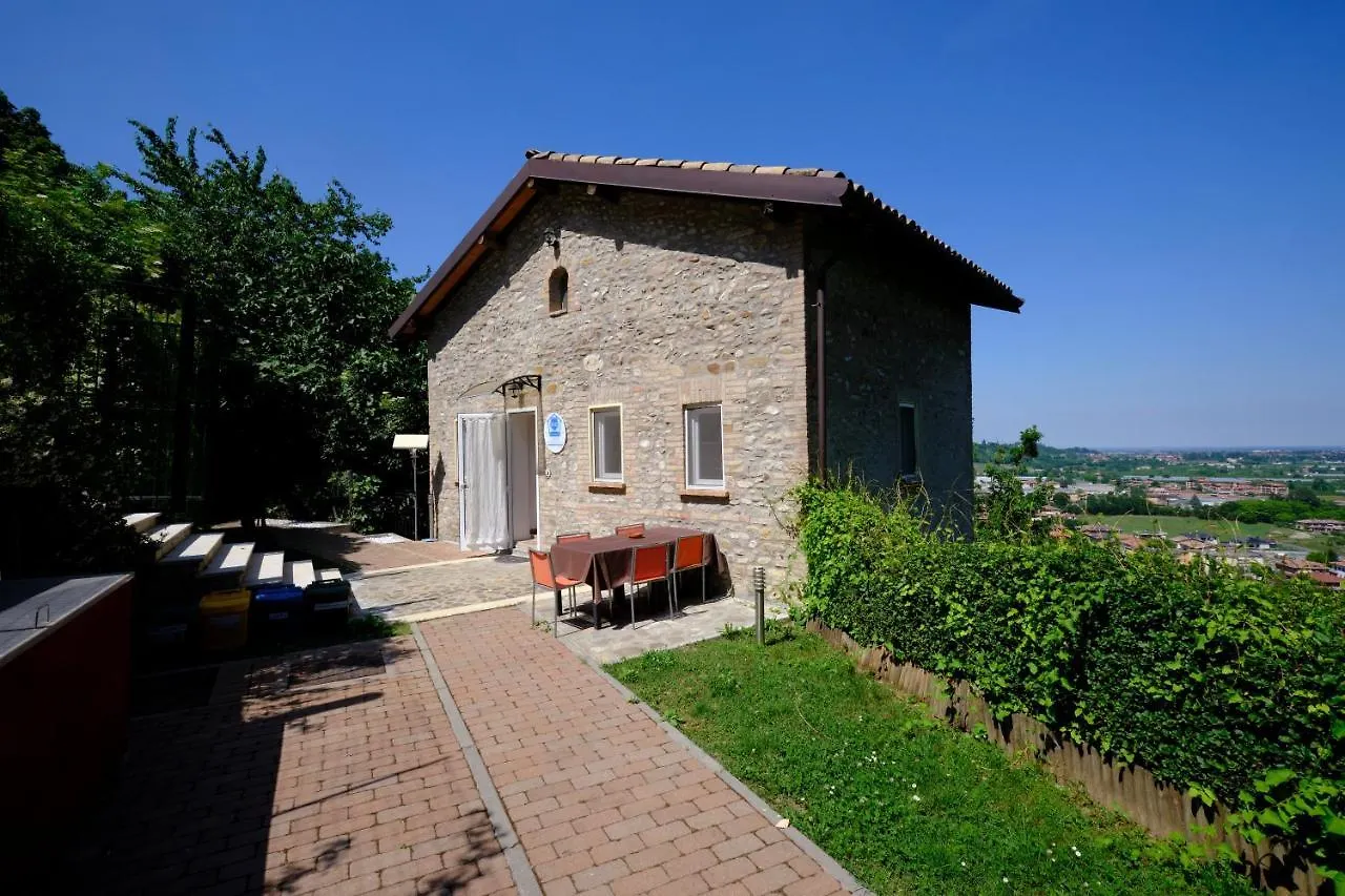 Castello Di Marano Sul Panaro - Room & Breakfast Guest house