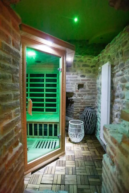 Castello Di Marano Sul Panaro - Room & Breakfast Guest house